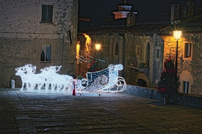 San Marino's Starlit Stroll: A Christmas Walking Tour - Meeting and End Points