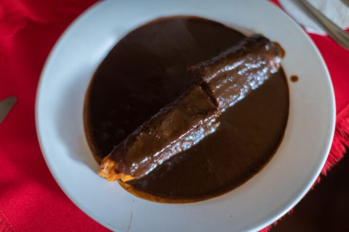 San Miguel De Allende: Chocolate Tasting and Walking Tour - Tour Inclusions and Suitability