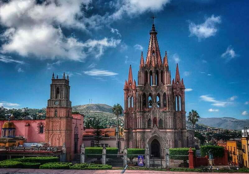 San Miguel De Allende: Downtown Landmarks Walking Tour - Discovering San Miguel de Allende: An Insider’s Perspective on the Landmarks Tour