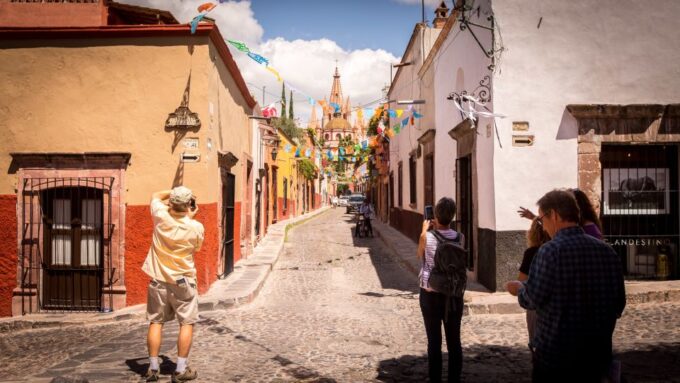 San Miguel: Landmarks and Lunch Walking Tour in English - Frequently Asked Questions