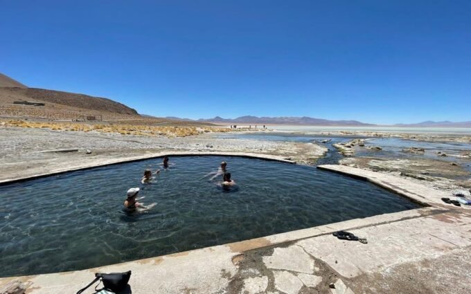 San Pedro De Atacama: 4-Day Uyuni Salt Flats Tour - Accommodation and Meals