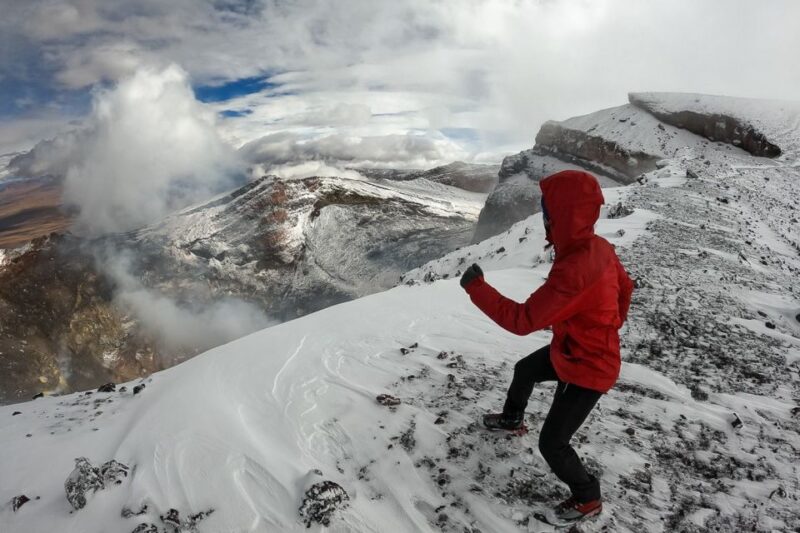San Pedro De Atacama: Láscar Volcano Summit Hiking Day Trip - Stunning Scenic Highlights