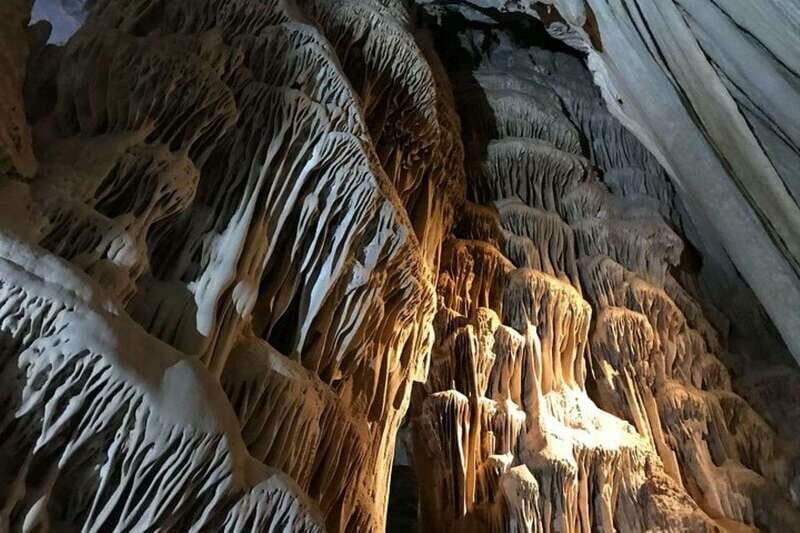 San Pedro: Grutas de Garcia and City Tour with Cable Car - The Town of García