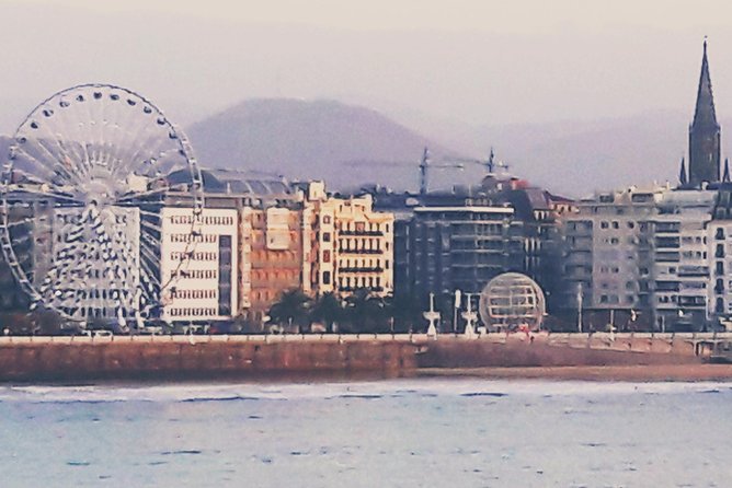San Sebastian and Biarritz Private Day Tour - Guide and Experience
