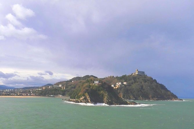 San Sebastian and Biarritz Private Day Tour - Traveler Information and Accessibility