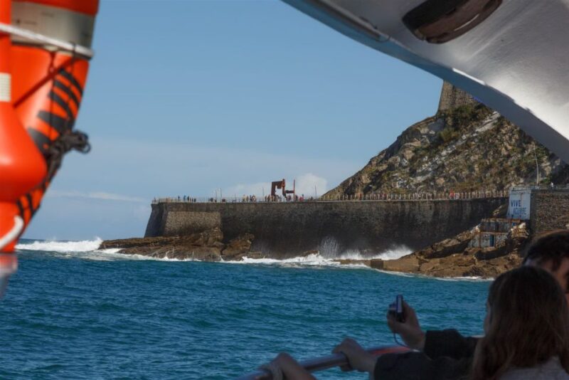 San Sebastian: Boat Tour With Stop at Santa Clara - Tour Highlights and Experience