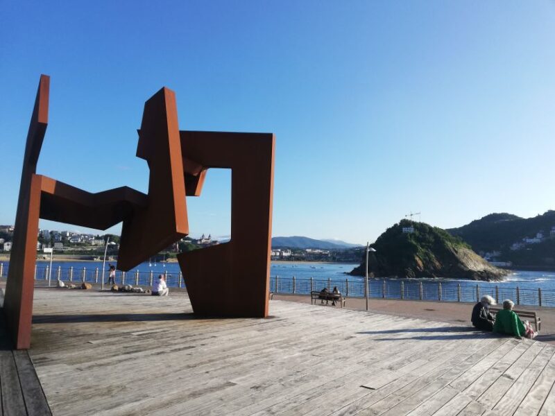 San Sebastián: City Tour With Pintxos and Wine - Key Points