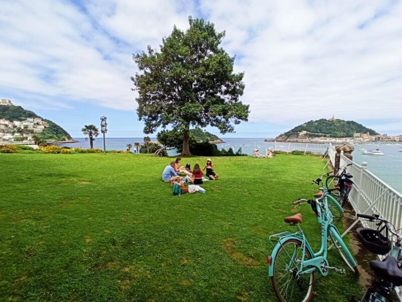 San Sebastian: Discover San Sebastian on a Bike - Exploring San Sebastian by Bike