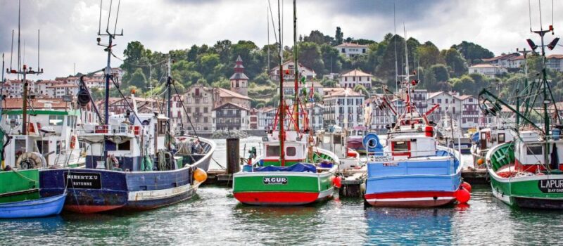 San Sebastian: Discover the Best of Basque and French Culture - Boat Ride Across the Bay