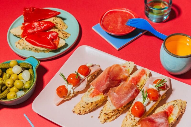 San Sebastian : Discovery Stroll and Reading Walking Tour - Culinary Scene Exploration