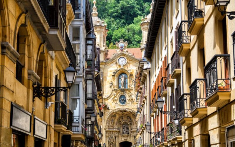 San Sebastian: Downtown Outdoor Escape Game - Game Mechanics