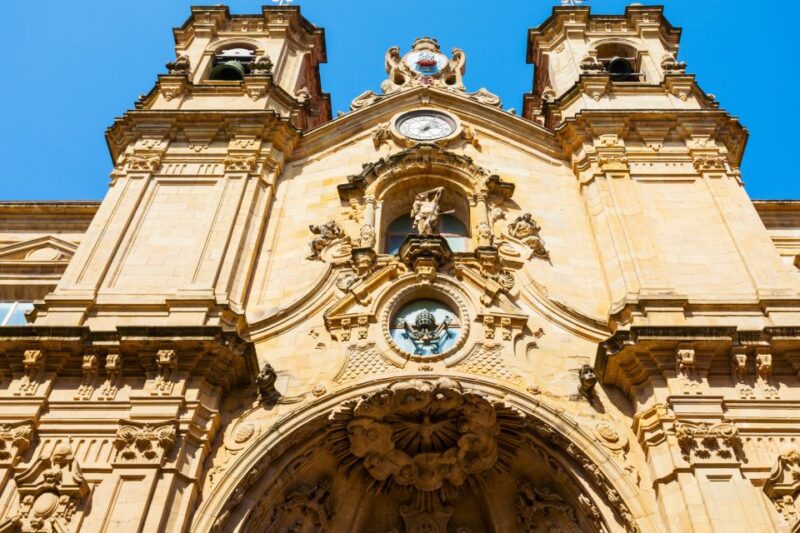 San Sebastian: First Discovery Walk and Reading Walking Tour - Flexibility and Accessibility