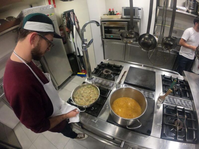 San Sebastian: From Market to Secret Kitchen Tour - Key Points