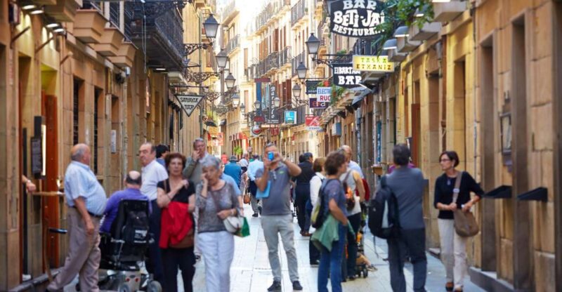 San Sebastian: Guided Walking Tour With Pintxo and Drink - Culinary Experience