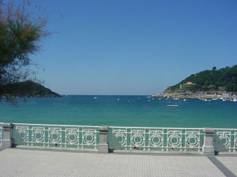 San Sebastian: Half-Day Private City Tour - Discovering Old Town