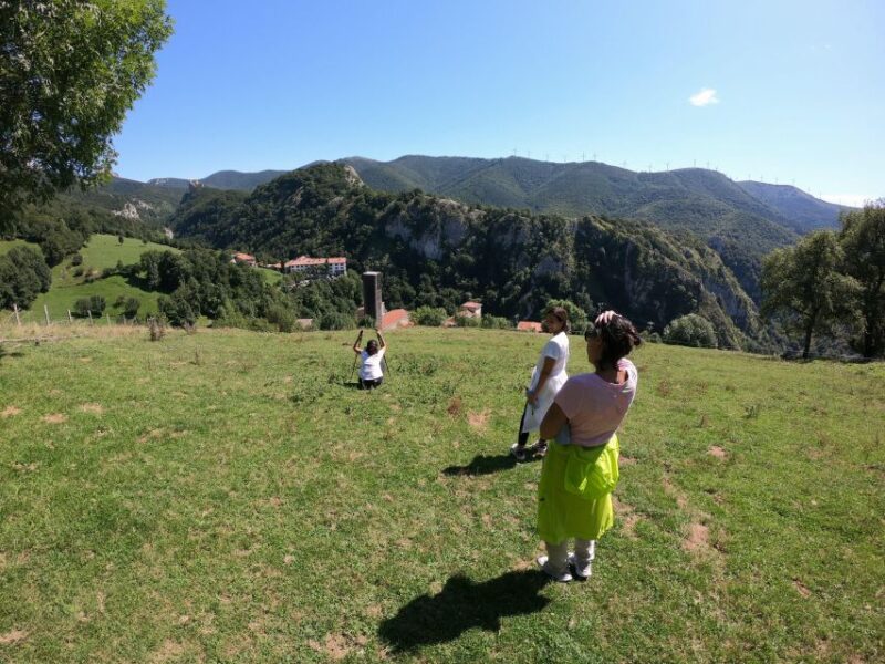 San Sebastian: Hike the Heart of the Basque Country - Drink at 500-Year-Old Farmhouse