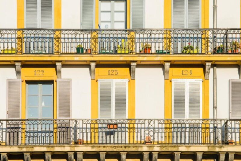 San Sebastian: Insta-Perfect Walk With a Local - Key Points