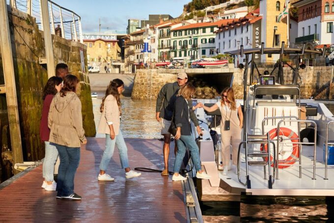 San Sebastian: Kantauri 2 Bays, Hills, and Pasaia Tour - Optional Wine and Sunset Experience