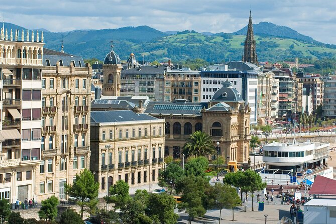 San Sebastian: Old Town Outdoor Escape Game - Customer Support and Tips