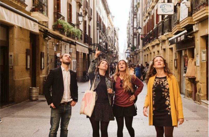 San Sebastian: Pintxos and Wine Tour With 5 Tastings - Key Points