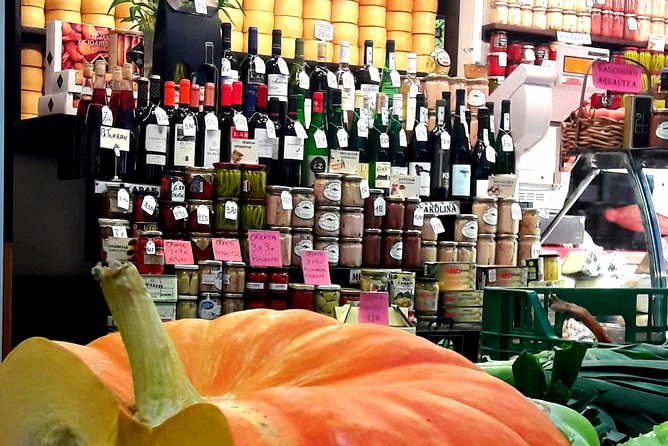 San Sebastián Private Food-Historical Tour & Meal at a Gastronomy Club - Engaging Cultural Insights