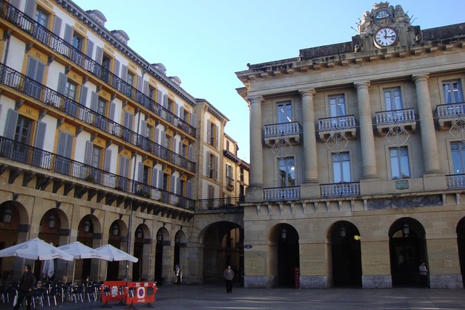 San Sebastian - Private Walking Tour - Spectacular Seaside Vistas