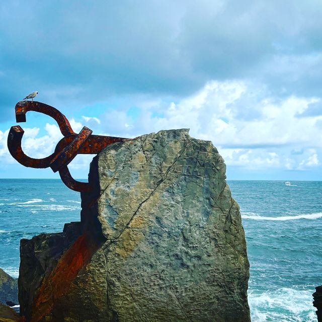 San Sebastian: Sightseeing Catamaran Bay Tour - Important Information