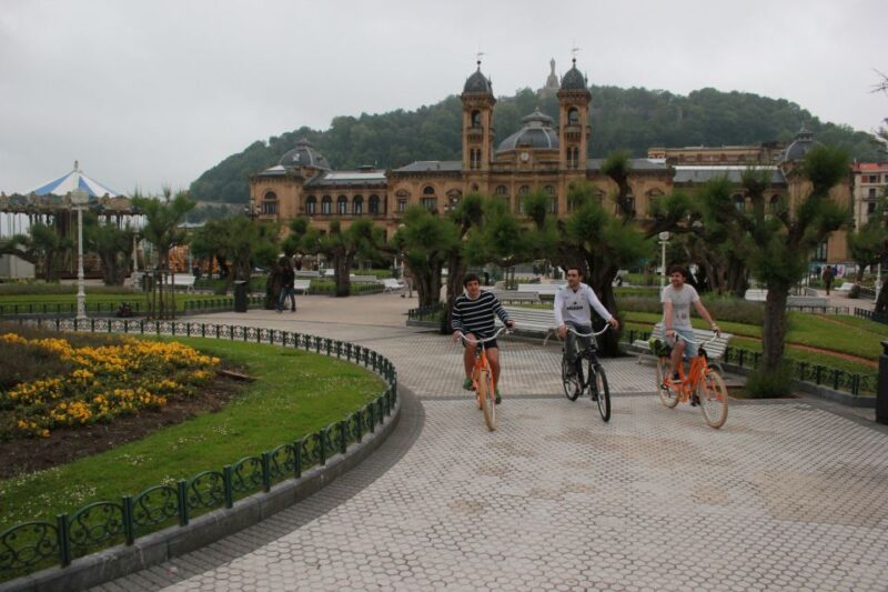 San Sebastian: Small Group Bike Tour - Customer Reviews