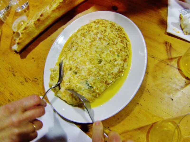 San Sebastian: Unique and Fun Basque Cider Culture Tour - Tasting Experience