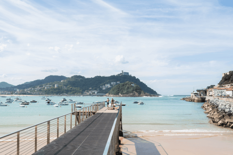 San Sebastian Walking Tour With Pintxo and Drink - Itinerary Highlights