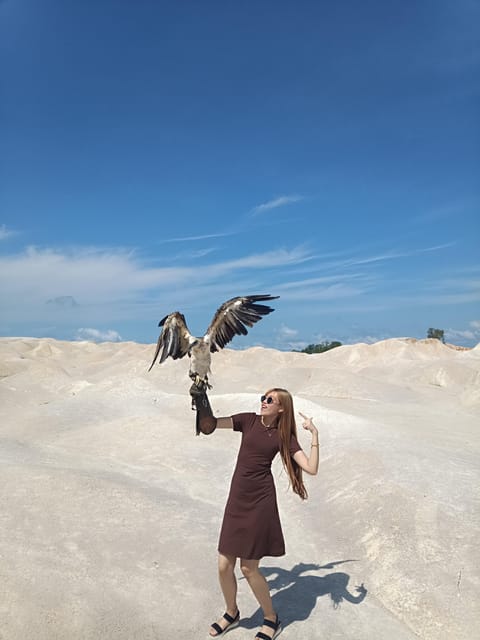 Sand Dune & Blue Lake - Key Points