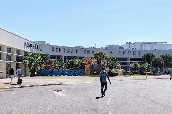 Sangsters International Airport Transfer to RIU Montego Bay, Reggae, Palace - Accessibility and Transportation
