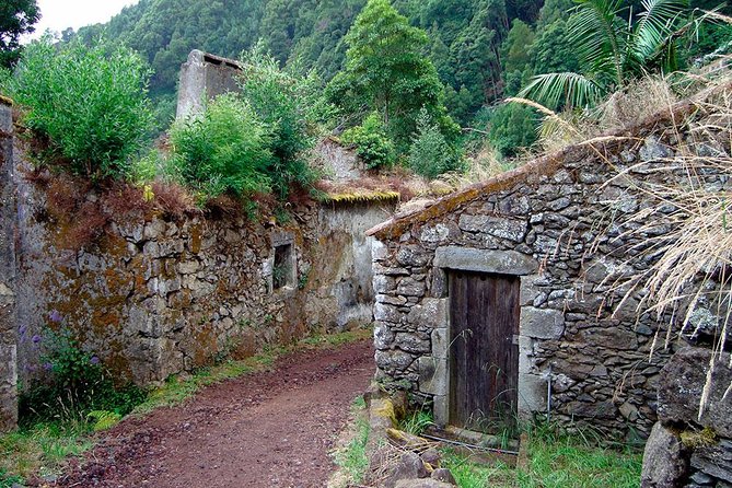 Sanguinho Hike From Ponta Delgada - Salto Do Prego Waterfall