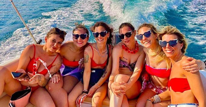 Sanremo Sightseeing Speedboat Tour With Swim Stops - Private Group Experience