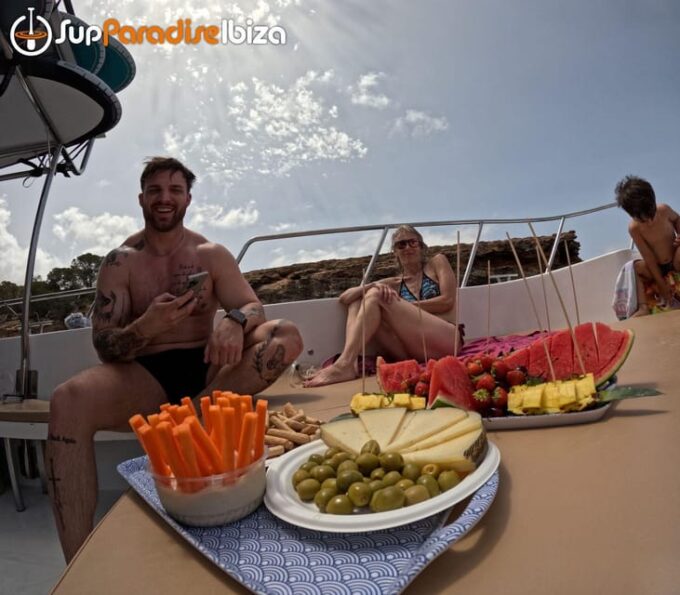 SANT ANTONI: ALL INCLUDED PADDLE SURF&SNORKEL TOUR BOAT - Tour Duration and Price