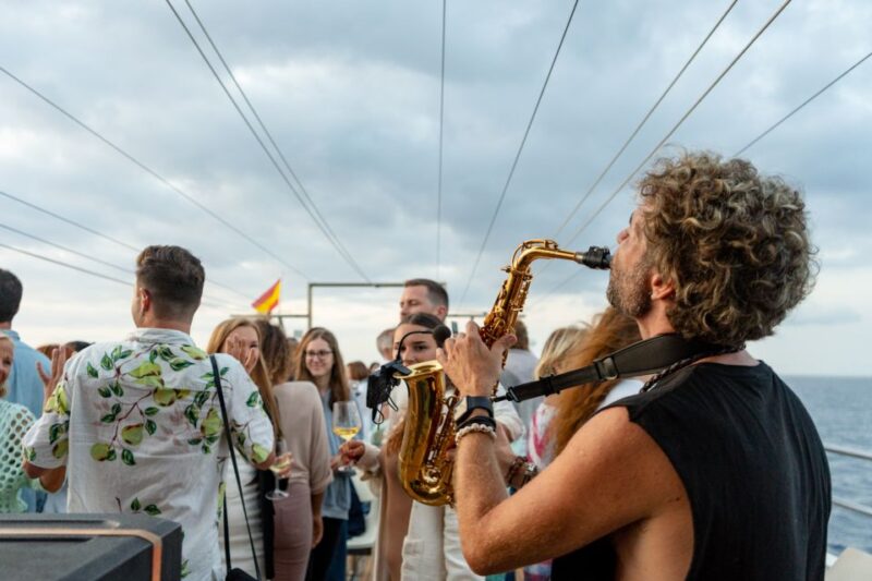 Sant Antoni De Portmany: Sunset Cruise With Drinks and Music - Customer Feedback