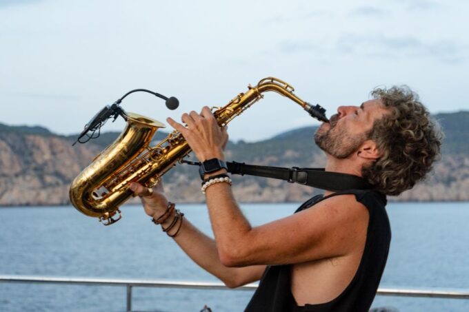 Sant Antoni De Portmany: Sunset Cruise With Drinks and Music - Meeting Point and Departure