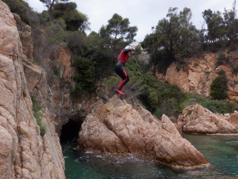 Sant Feliu De Guixols: Coasteering Jumps in the Sea - Experience Highlights