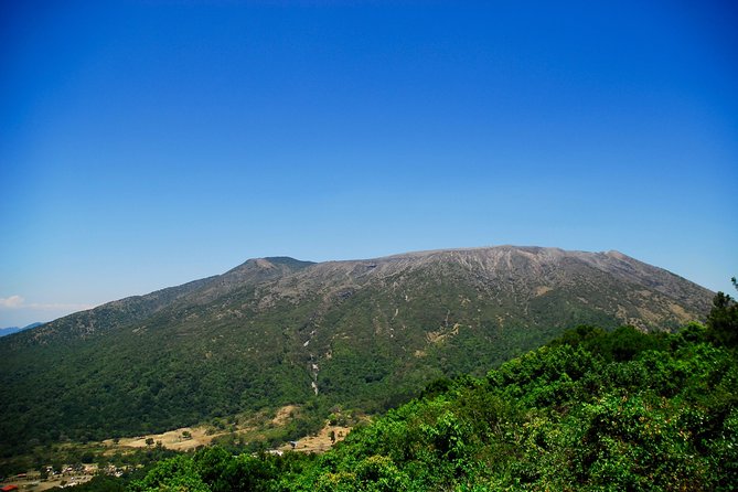 Santa Ana Volcano Hike With Privileged Early Access. Go Safe and Skip the Crowds - Avoiding Crowds With Early Access
