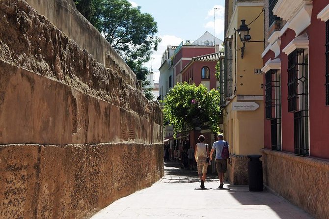 Santa Cruz Jewish Quarter Guided Tour in Seville - Highlights of the Tour