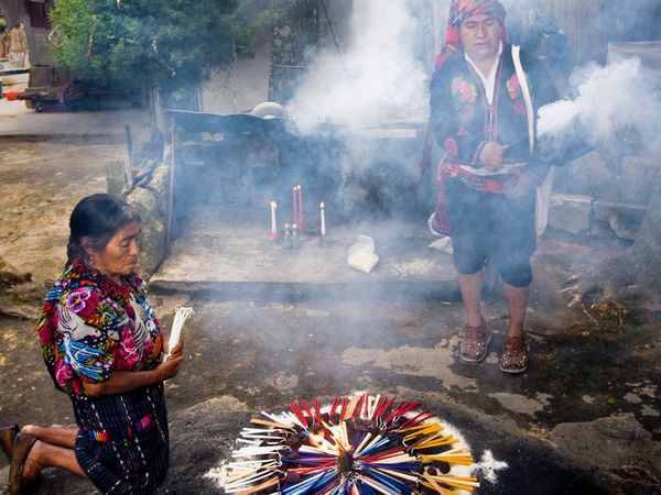 Santa Cruz La Laguna: 6-Hour Solola Hike & Market Visit - Ancient Mayan Paths