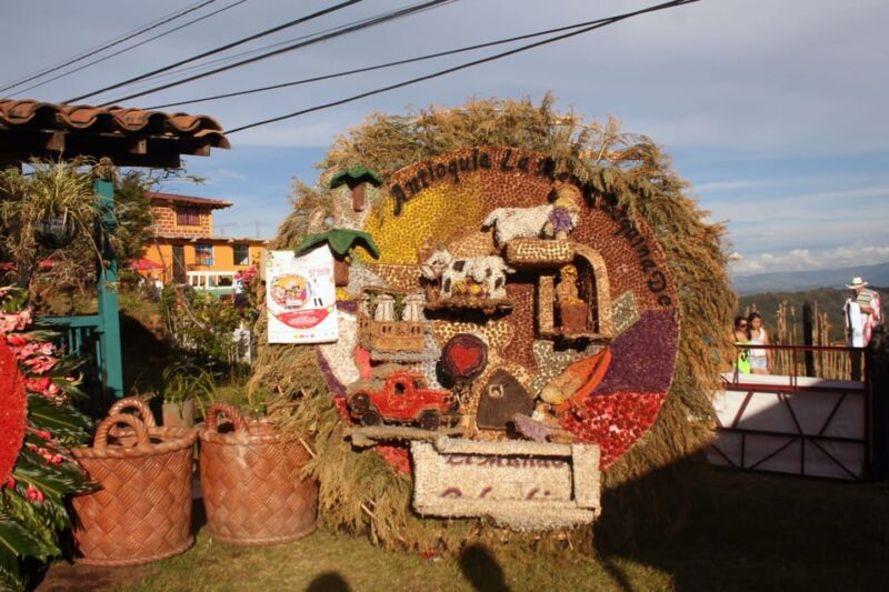 Santa Elena and Guatape Full-Day Sightseeing Tour - Inclusions and Services