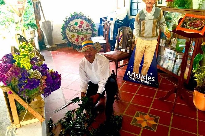 Santa Elena Trip: Silleteros and Flower Farm Cultural Tour - Key Features