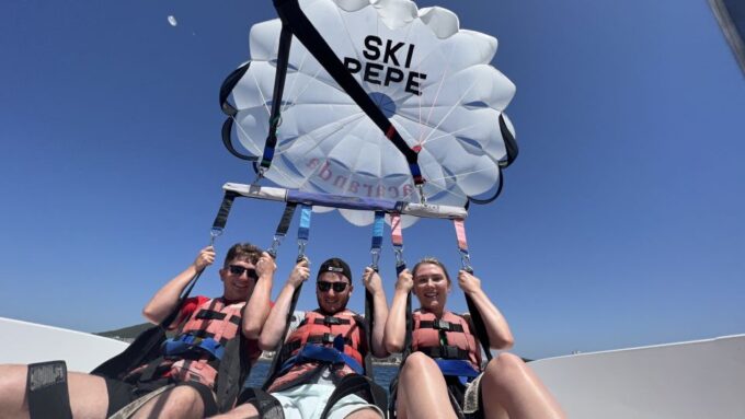 Santa Eulària Des Riu: Parasailing Boat Cruise With Drinks - Frequently Asked Questions