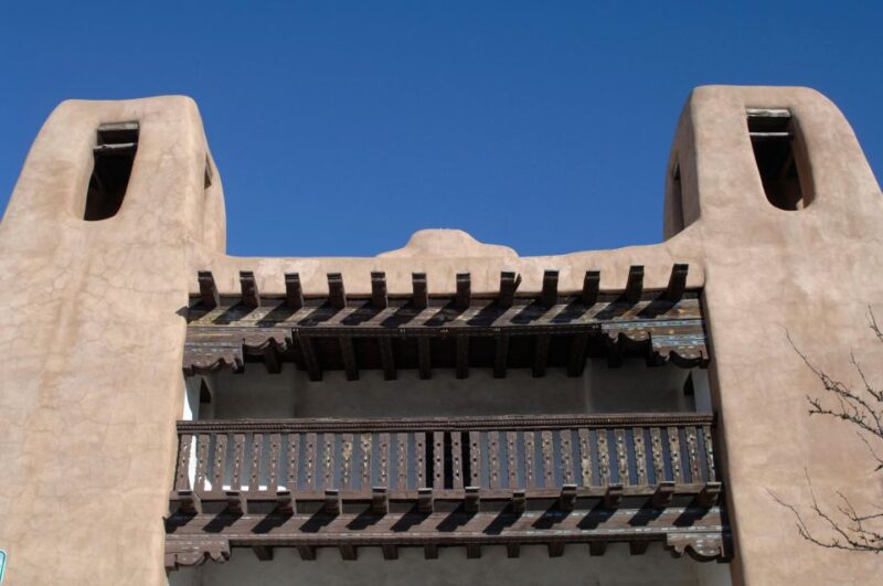 Santa Fe's Romantic Whispers: A Love-Filled Journey - Intimate and Charming Moments