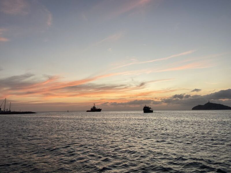 Santa Marta: Sunset Cruise Around the Bay - Meeting Point and Arrival Instructions
