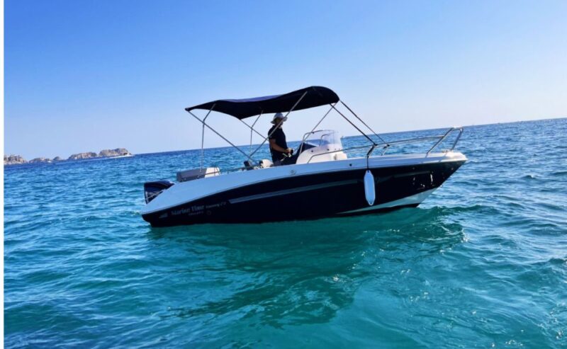 Santa Ponsa: BOAT Tour With License. Be the Captain! - Deposit and ID