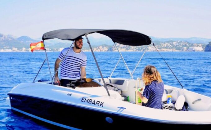 Santa Ponsa: BOAT Tour Without License. Be the Captain! - Safety and Assistance