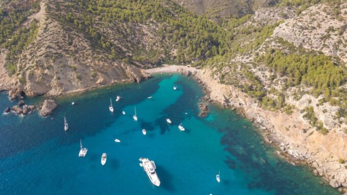 Santa Ponsa: Branqueta II Licensed Boat Rental - Exploring Mallorcas Turquoise Waters