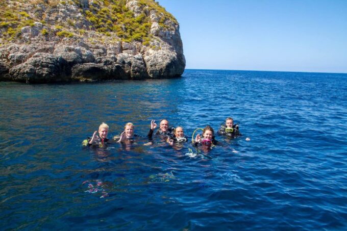 Santa Ponsa: Try Scuba Diving in a Marine Reserve - Meeting Point and Transportation